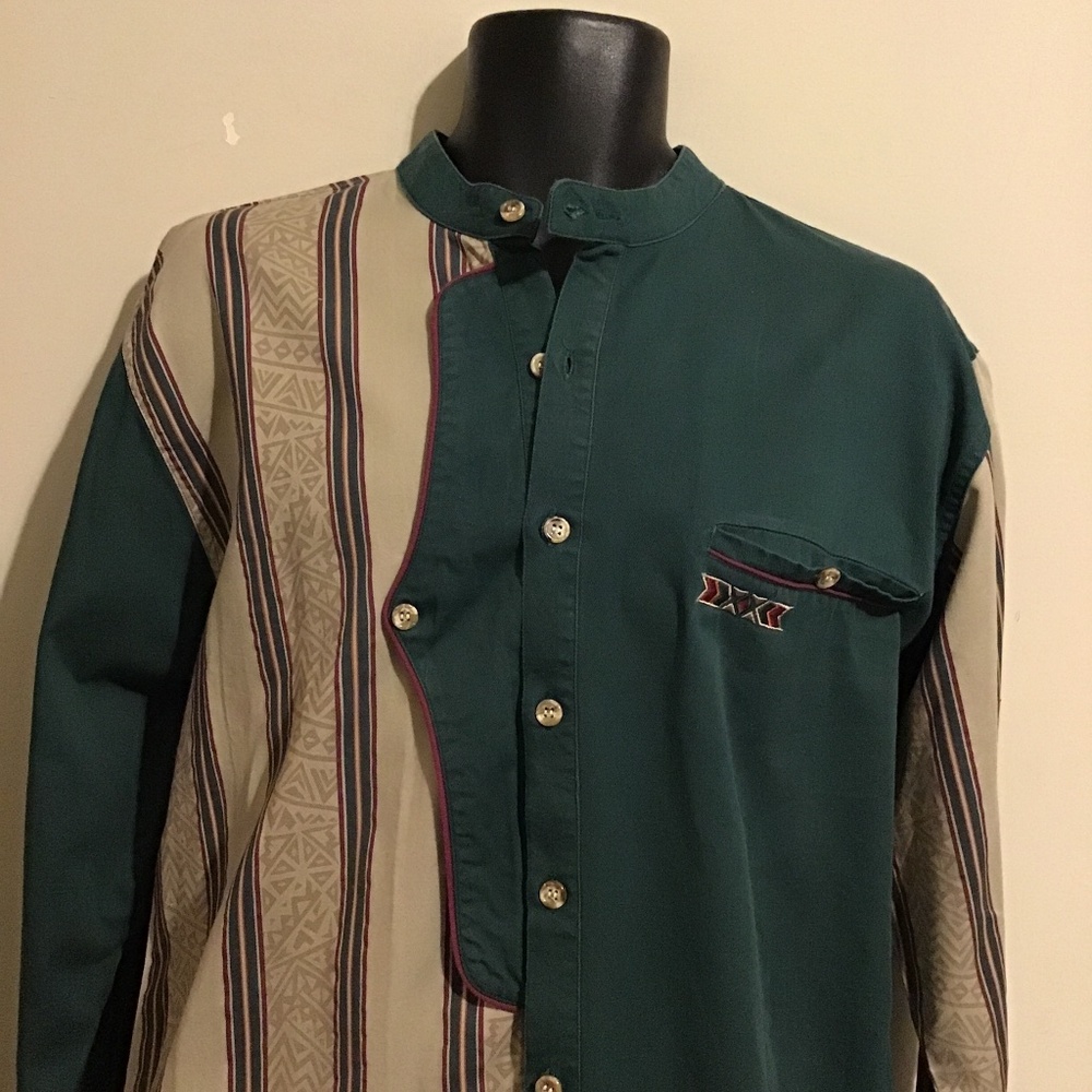 🔥SALE! Great cond., see pictures, chest=24, length=31, sleeves= 25, awesome 😎 - Picture 1 of 7